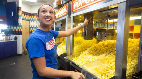 Atlas Cinemas Barrington 10 opening in Aurora thrills movie fans