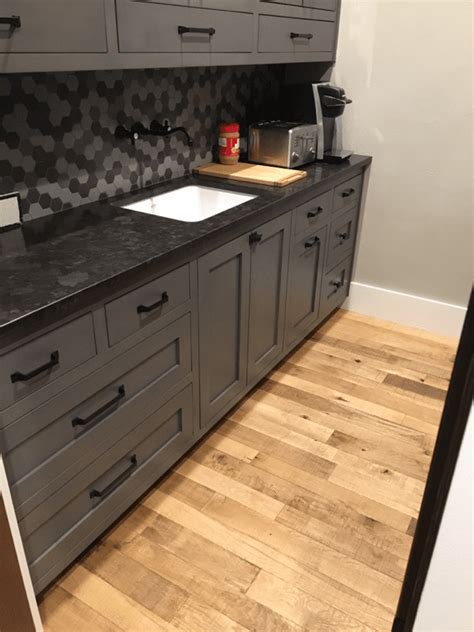 We are locally and family owned…. Photo Galleries | Showcase Kitchens Inc. | Green Bay, WI