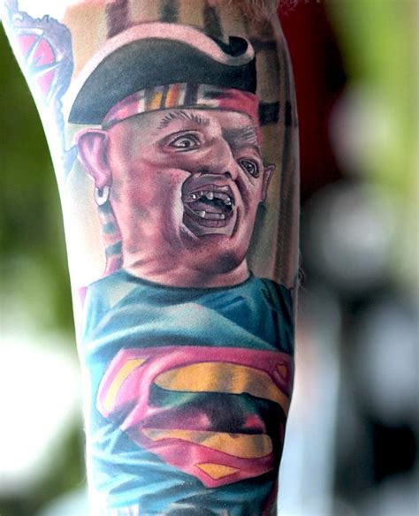 However, that doesn't keep me from appreciating the amount of detail that went into the sloth from the goonies mask. Sloth from the Goonies by Todo: TattooNOW