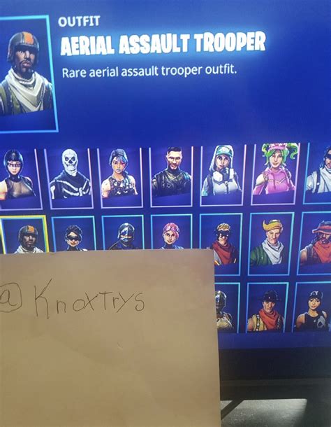 Those who have the og ghoul trooper, skull trooper, and renegade raider can flaunt their fortnite experience in every lobby they enter. jbisson on Twitter: "SELLING FORTNITE ACCOUNT SKULL ...