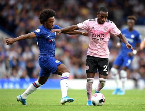 The inside track's tom phillips believes this. Willian slated by these Chelsea fans after appalling cameo ...