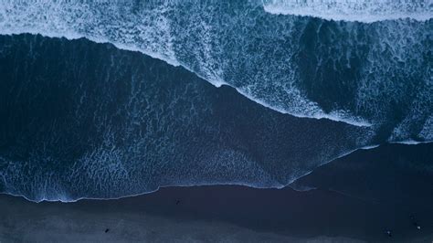 Ocean Surfing Hd Wallpaper 4k Ultra Hd Hd Wallpaper