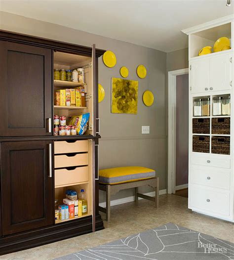 The modern pantry cupboards are easy to clean and maintain their lustrous looks so that the kitchen sustains a welcoming and homely feel. 20 Modern Kitchen Pantry Storage Ideas | Home Design And ...