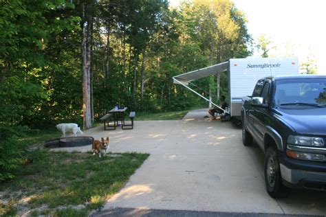 When thinking about scenic places to visit in the united states, most would not typically think of traveling to the midwest. Missouri Gal: Johnson's Shut Ins State Park