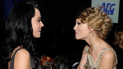 Taylor Swift Returns To Spotify On The Day Katy Perry S Album Comes Out Bbc News