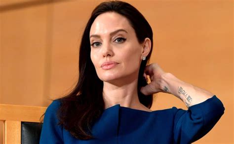Who Is Angelina Jolie Angelina Jolie S Net Worth