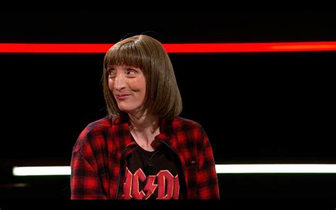 Delphine lecompte (1978) debuteerde in 2004 in het engels met de roman kittens in the boiler, daarna schakelde ze over naar gedichten in haar moedertaal. Delphine Lecompte, de dichteres die iedereen doet lachen ...