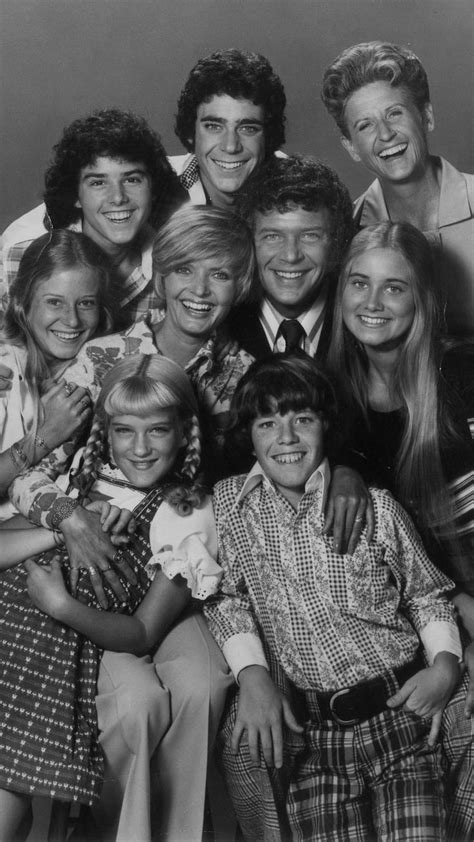 love essentially blending families not as simple as the brady bunch the brady bunch old tv