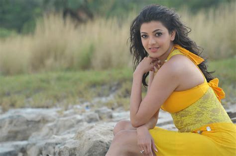 Unseen Tamil Actress Images Pics Hot Kajal Agarwal Sexy Yellow Dress