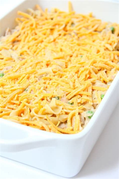 Add chicken broth and cream, season with salt and pepper and bring to a boil. Classic Tuna Noodle Casserole | Recipe (With images) | Noodle casserole