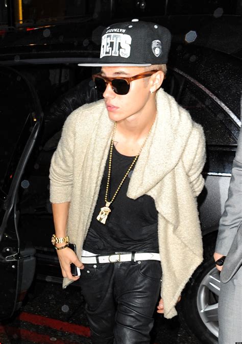 Justin Bieber Rep Denies Singer Was Thrown Out Of Paris Hotel