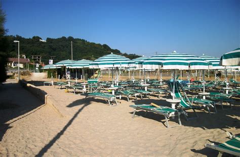 Στο tripadvisor θα βρείτε κριτικές από ταξιδιώτες, φωτογραφίες και προσφορές για διαμονή σε κάμπινγκ (ortona, ιταλία). Controlli sul litorale a Ortona, scoperto ombreggio ...