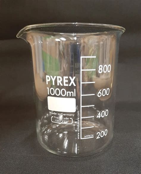 1000ml Graduated Low Form Griffin Measuring Beakers Pyrex™ Borosilicate Glass With Spout