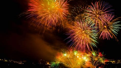 Download Wallpaper 3840x2160 Fireworks Colorful Sparks Night 4k Uhd