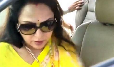 Ia adalah seorang aktris, sutradara, sekaligus produser film india. Hema Malini's tantrums and rude behaviour captured on ...