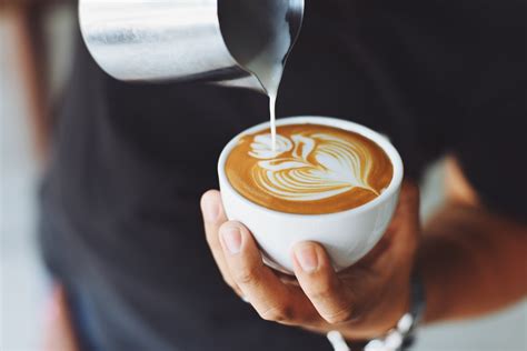 coffee drinkers live longer and have lower risk of disease