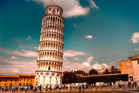 Hd Wallpaper Leaning Tower Of Pisa Rome Crowd Group Of People
