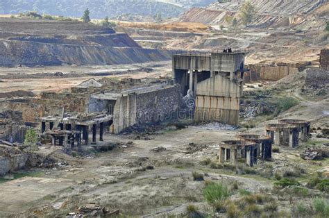 Ruines Des Mines De Rio Tinto Espagne Image Stock Image Du Teindre