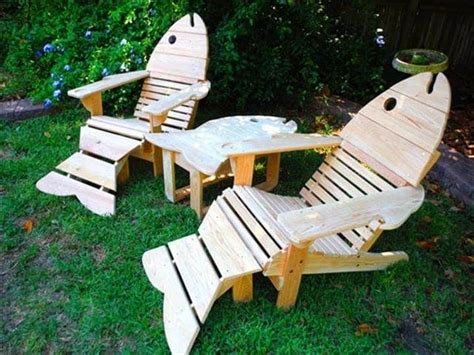Cool Fish Pallet Adirondack Chair Ideas