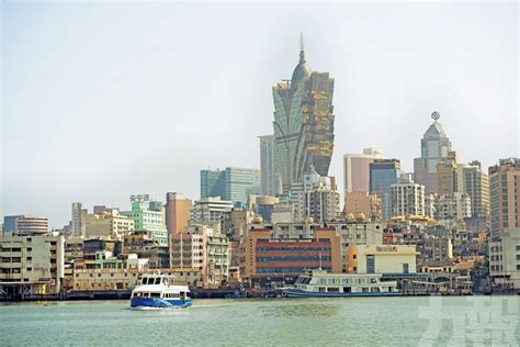 【疫情小市民】旅行業斜槓求生 期待報復性復甦 【疫情小市民】艋舺龍山寺不開放 信眾廟埕參拜菩薩 【疫情小市民】猴子鳳梨 銷路卡關 士官長號召網友搶救 澳門疫情「歸零」 媒體持續提供最新資訊 - 銘報即時新聞