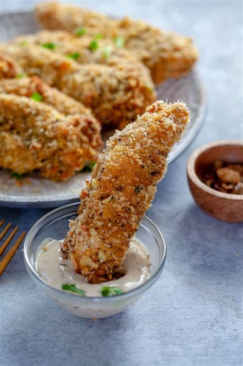 The panko bread crumb chicken needs a relatively short time in the oven, not enough time for the breadcrumbs to i prefer to use my hands and rub the chicken with the yogurt, this way the yogurt coating will not be too thick. Oven Baked Panko Chicken Tenders | Recipe | Oven baked ...