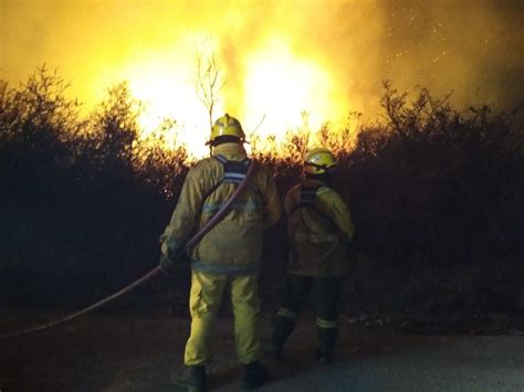La época de mayor riesgo de cada año en córdoba va de mayo a noviembre. Córdoba: incendio fuera de control avanza en la zona ...