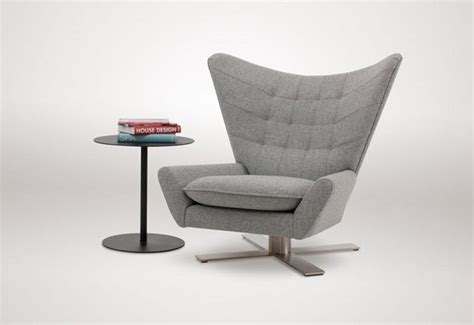 Perfect for the home office or living room, this swivel lounge chair provides comfortable plush seating and introduces a sophisticated allure to your decor. 15 Outstanding Swivel chair for living room - Rilane