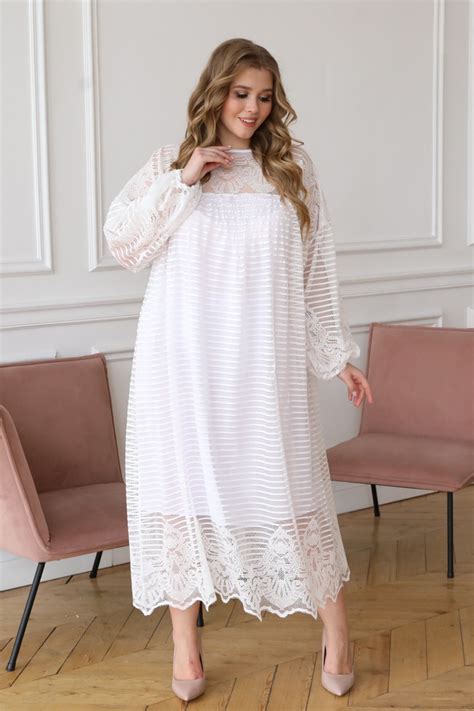 Платье из кружевного полотна купить в интернет магазине для женщин