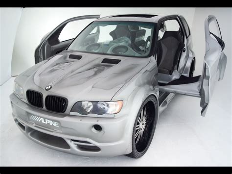 The bmw x5 is the german brand's midsize luxury suv, or sports activity vehicle (sav), as bmw likes to call it. 2005 BMW X5 Ultimate Listening Machine by Alpine - Front ...