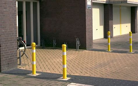 Traffic barrier pole steel | VelopA
