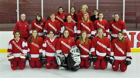 university of wisconsin women s club hockey