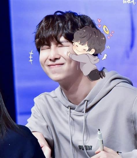 Pin oleh ･*:.｡𝓚𝓸𝓸𝓴𝓸𝓸 ⁷ 🍑 di BTS ★ | Animasi, Gambar, Lucu