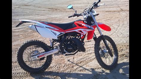 It optimizes how the engine runs and eliminates some of the unnecessary hurdles placed by the manufacturer. Beta RR enduro 50cc édition 2012 - YouTube