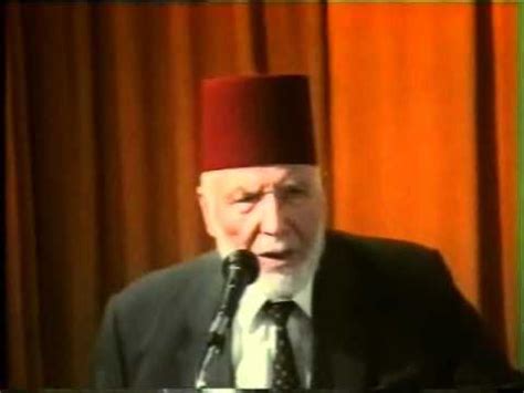 إجابة على محمد عبد القوي حسن. ‫الشيخ محمد رشاد الشريف مقرئ المسجد الأقصى‬‎ - YouTube