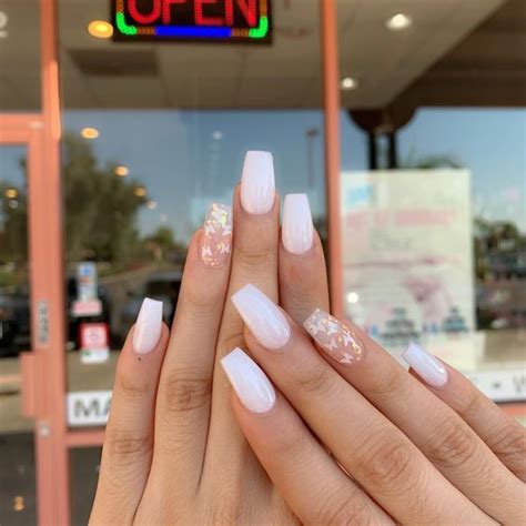 29 Sleek And Stylish Acrylic Nails Design Ideas For You This Year 2020