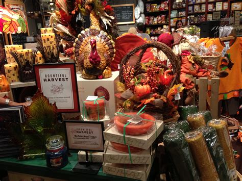 I love Cracker Barrel!!!! | Cracker barrel, Thanksgiving decorations