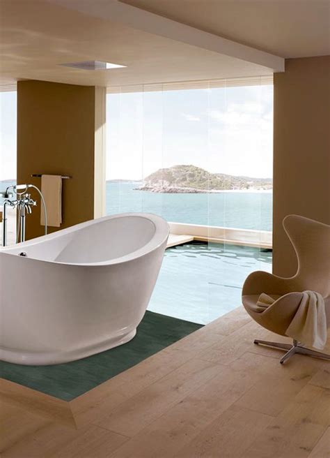 The big differences in price between different types of luxury bathtubs shows up when you start. 10 Luxury Bathtubs with an Astonishing View - Covet Edition
