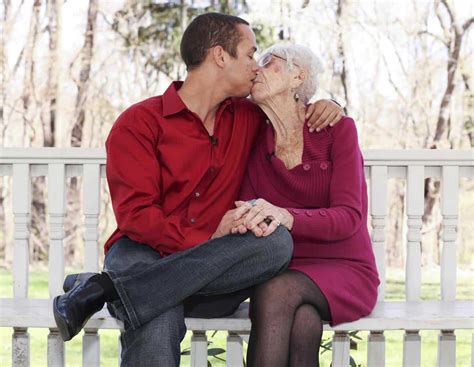 31 Year Old Guy Dates 91 Year Old Grandmother Proving Age Doesnt