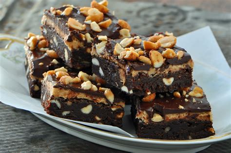 Homemade honey roasted peanuts are fantastic! Peanut Butter Fudge Brownies With Honey Roasted Peanuts ...