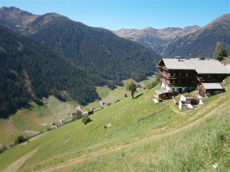 Hochberg in innervillgraten (tirol) straßenname: BERGBAUERNHOF AUSSERBERGLET (Innervillgraten)