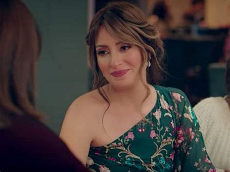 أثارت صورة نشرتها الفنانة نيرمين الفقي مع رامز جلال، حالة من اللغط لدى متابعيها، وامتد ذلك ظهرت نيرمين الفقي في الصورة المنشورة عبر instagram وهي تضحك إلى جوار رامز جلال. الموت يفجع الفنانة نرمين الفقي | الشرقية توداي