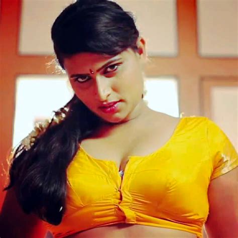 Actress Surekha Reddy Hot N Sexy In Tight Yellow Blouse Stills