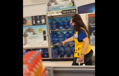 White Woman Loses Job At An Ohio Walmart After Falsely Accusing A Black Woman Of Stealing At