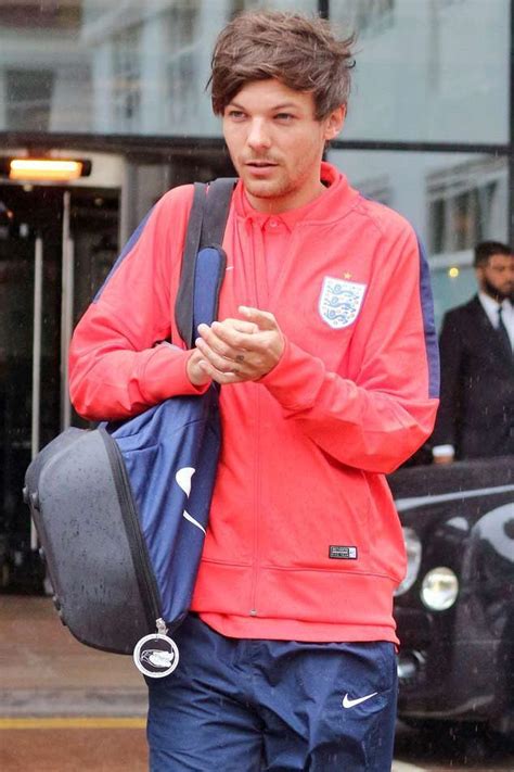 Louis Tomlinson Clothes And Outfits Page 6 Star Style Man