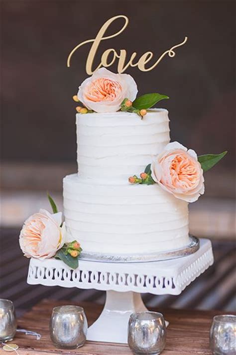 Small wedding cake with mini cupcakes on crystal stand. 30+ Small Wedding Cakes With Big Impact | Wedding cake ...