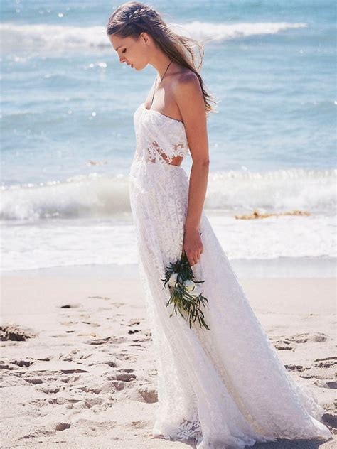 Fabrics, appliques, flowers, and embroidery are handcrafted. 1001 + Ideas for the Boho Beach Wedding of Your Dreams