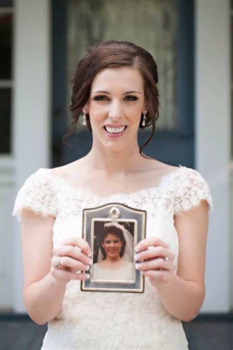 Wedding Day Photo With A Picture Of Mom On Her Wedding Day Wedding