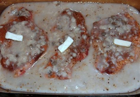 Makes 12 servings of stuffed pork chops and stuffing at 660 calories per serving. Baked Pork Chops with Cream of Mushroom Soup | Baked pork, Baked pork chops