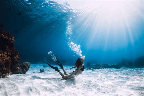Morze Pod Wod Kobiety Nurkowanie Tapety Hd Wallpaperbetter