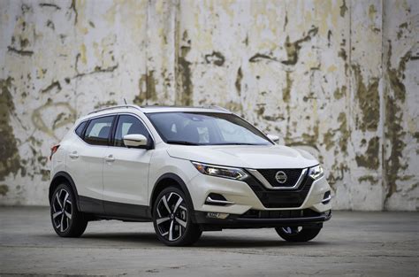 2022 Nissan Rogue Sport Review Ratings Specs Prices And Photos
